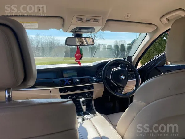 BMW 525