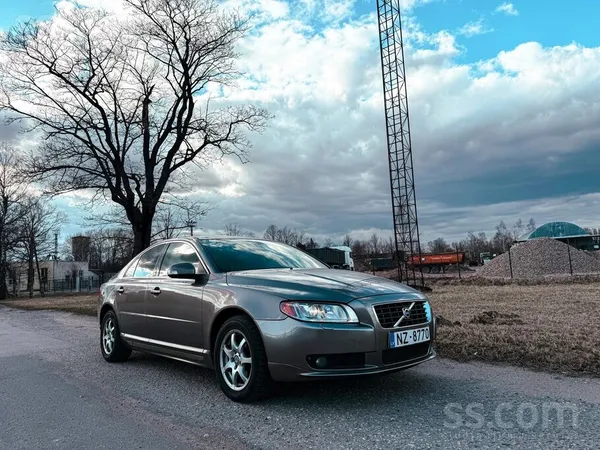 Volvo S80