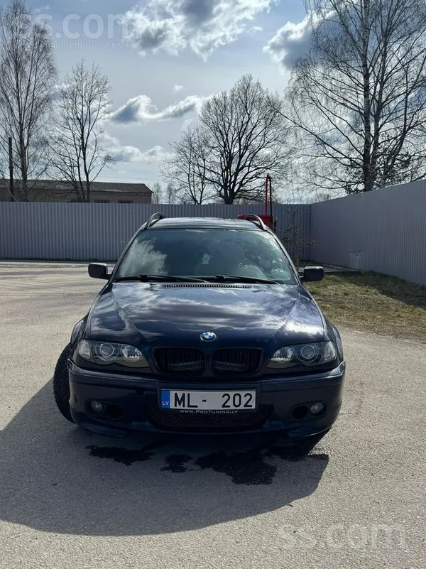 BMW 320