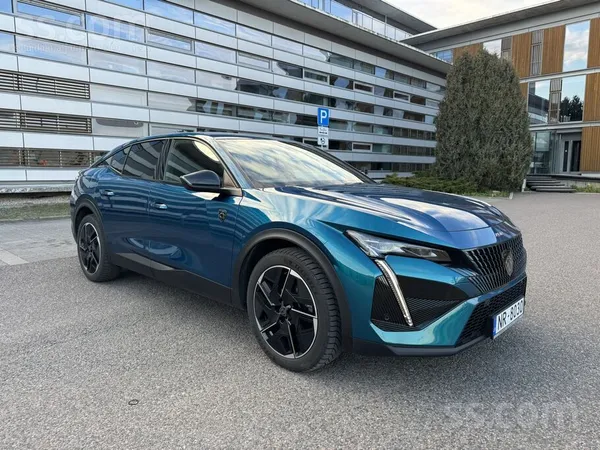 Peugeot Peugeot 408Gt приобретен 15/01/2024 и обслуживался