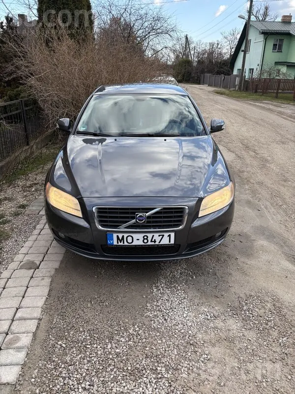 Volvo S80