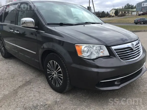 Lancia Voyager