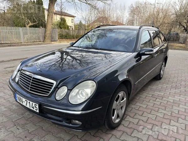 Mercedes Mercedes E280 ar 3.0dīzeļdzinēju un automātisko āt
