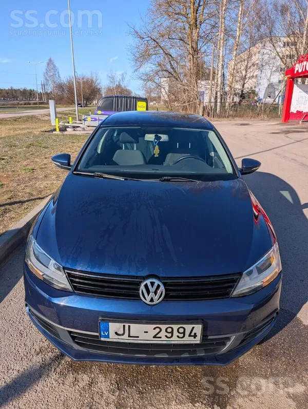 Volkswagen Pārdodu ekonomisku un uzticamu automašīnu. Tehnisk