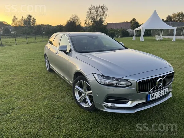 Volvo V90