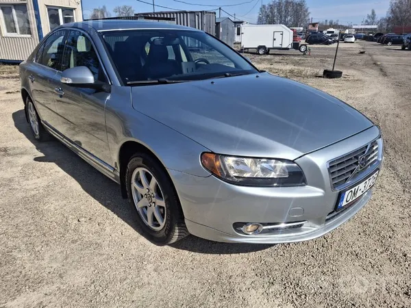 Volvo S80