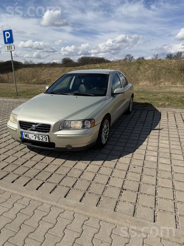 Volvo S60