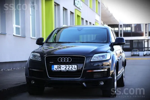 Audi Q7