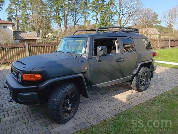 Toyota FJ