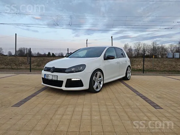 Volkswagen Pārdodu retu un ļoti dinamisku auto - 6. paaudzes 