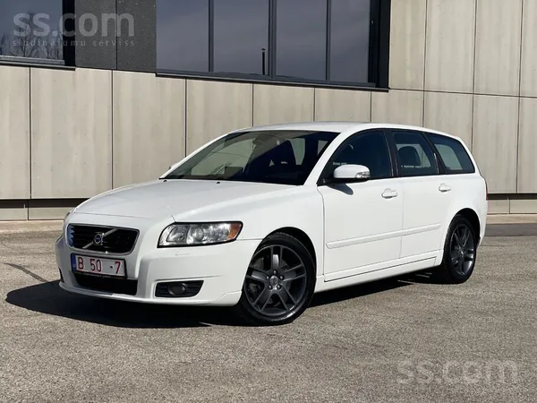 Volvo V50