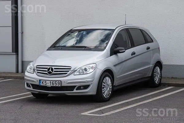 Mercedes B180