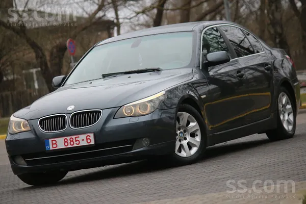 BMW 525