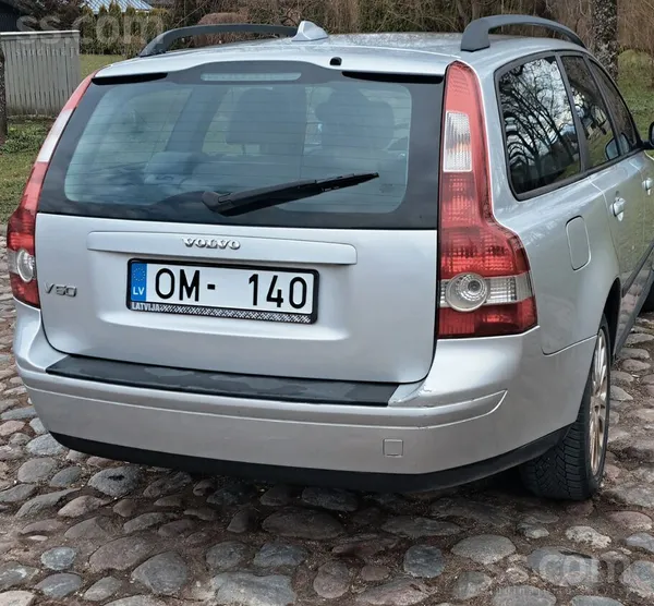 Volvo V50