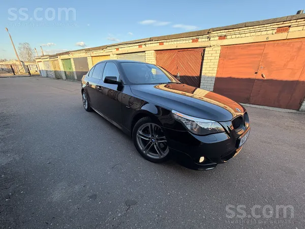 BMW 523