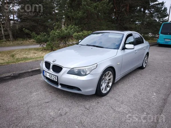BMW 525