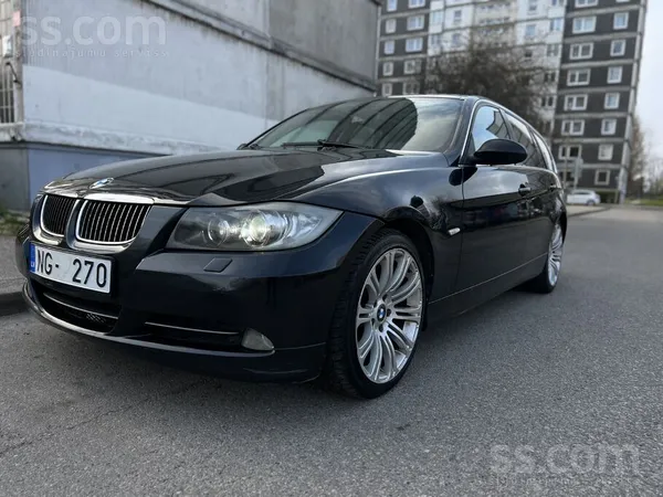 BMW 330