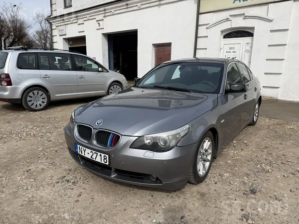 BMW 530