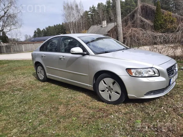 Volvo S40