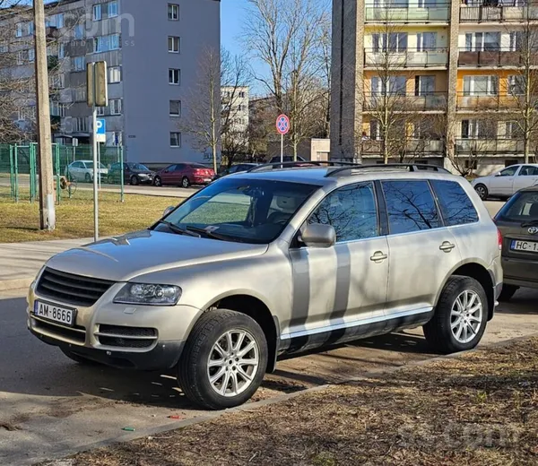 Volkswagen Touareg