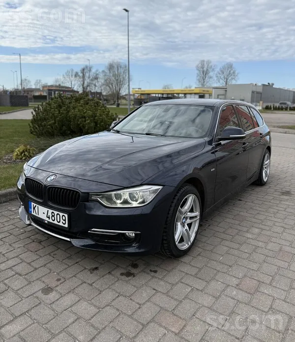 BMW 320