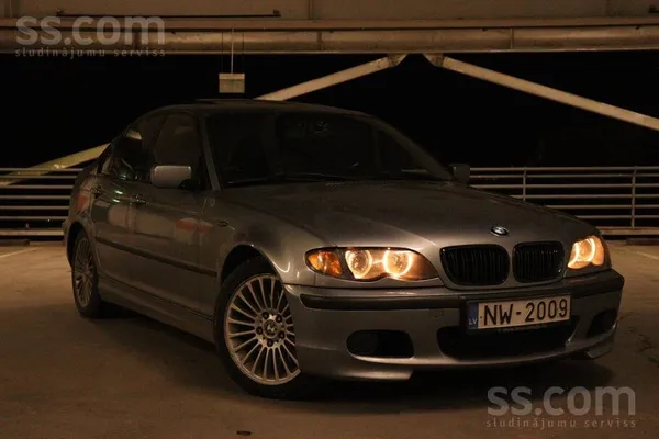 BMW 330