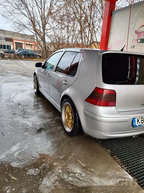 Volkswagen Golf 4