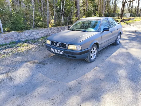 Audi 80