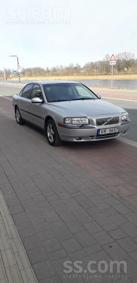 Volvo S80