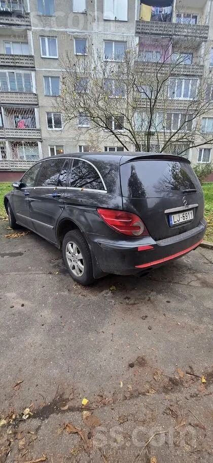 Mercedes R320