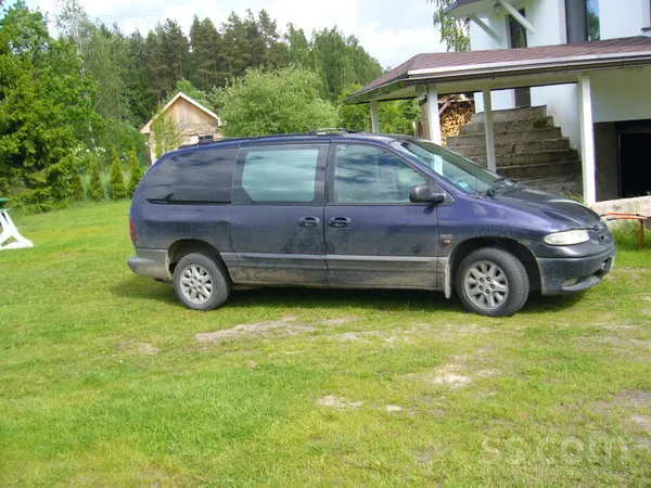 Chrysler Ir vizuali defekti . nakosgad vares iegut retro au