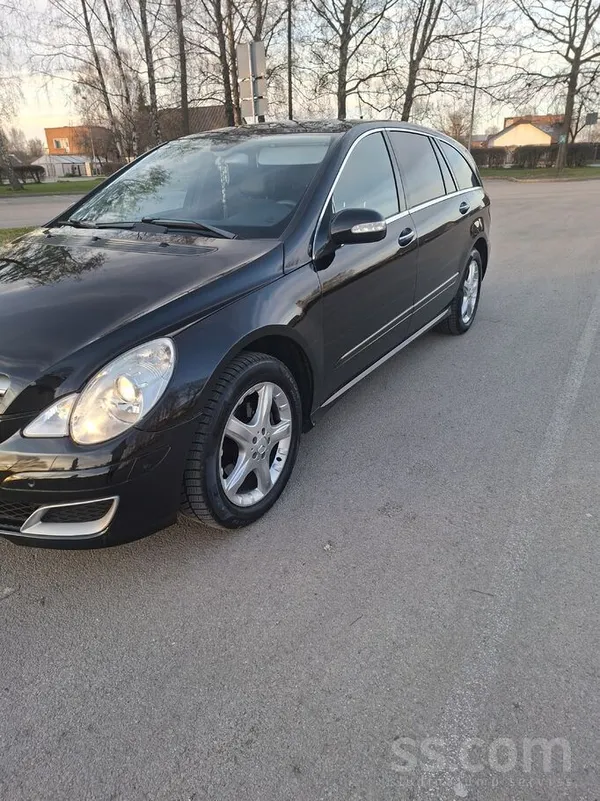 Mercedes R320