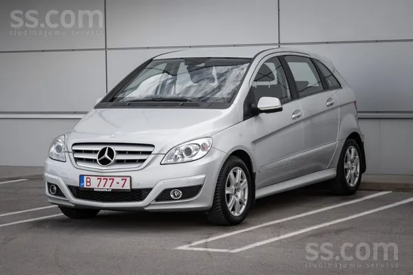 Mercedes B180