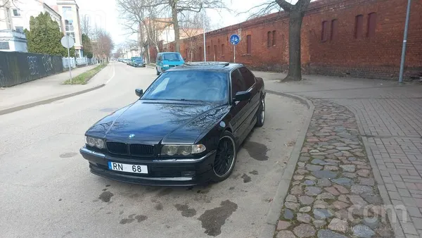 BMW 730