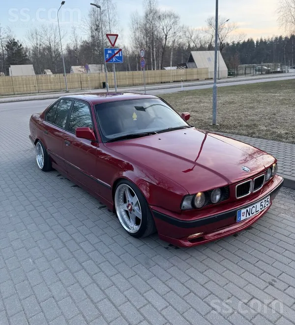 BMW 525