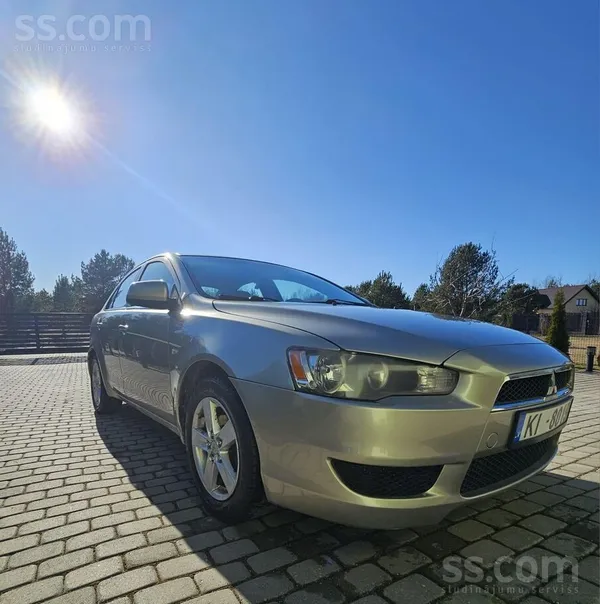 Mitsubishi Lancer