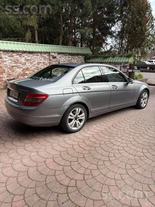 Mercedes C180