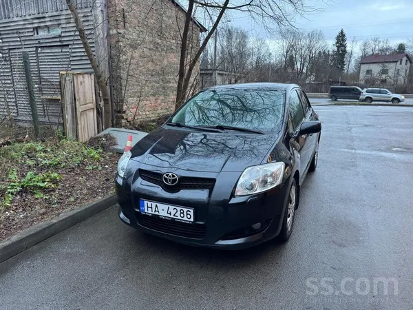 Toyota Auris