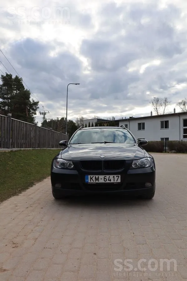 BMW 320