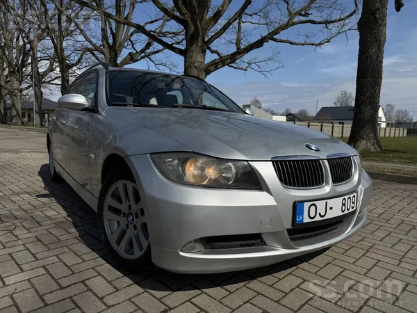 BMW 320