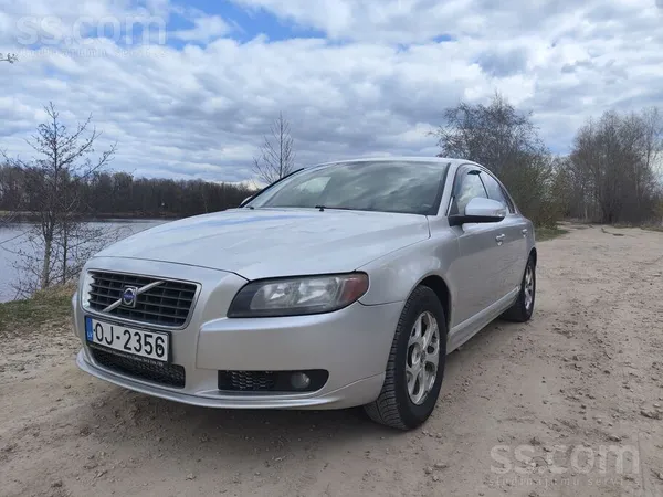 Volvo S80