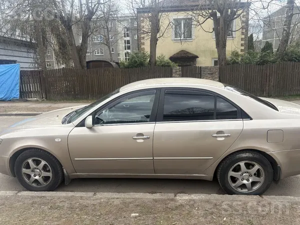 Hyundai Sonata