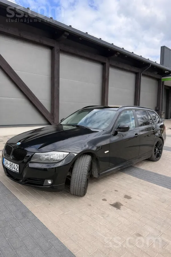 BMW 320