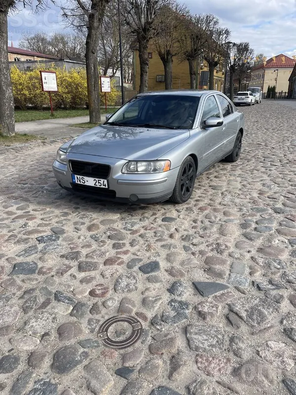 Volvo S60