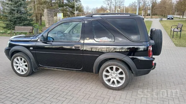 Land-Rover Freelander