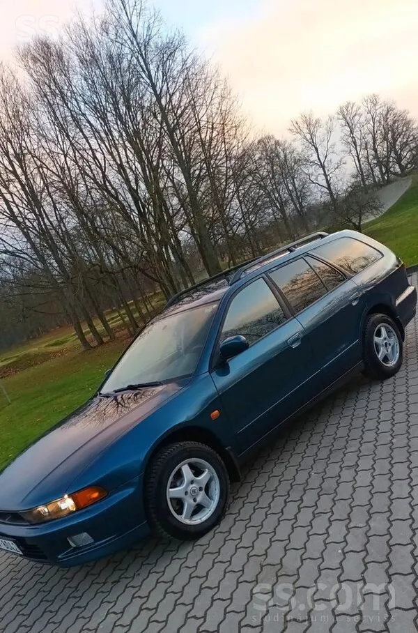 Mitsubishi Galant