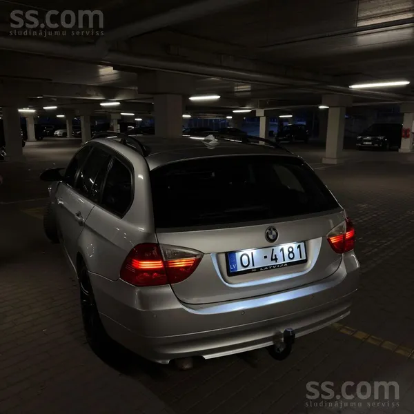 BMW 320