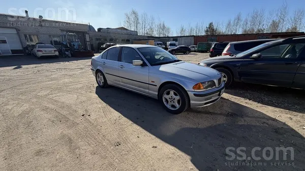 BMW 325