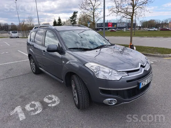 Citroen C-Crosser