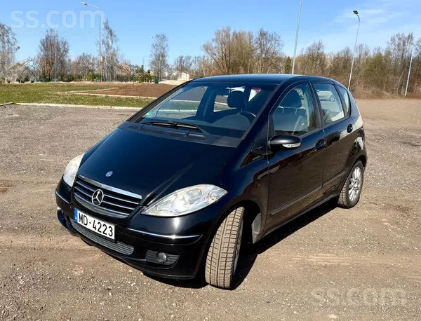 Uzticams un komfortabls auto. Degvielas patēriņš 4-5l/100 km. Virsbūve labā